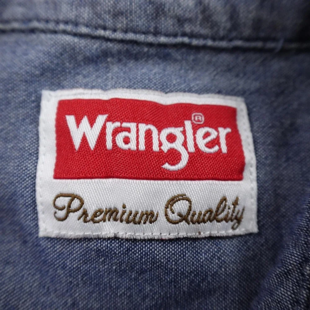 Wrangler Shirt Mens L Blue Chambray Denim Short Sleeve Button Up Cowboy Western‎